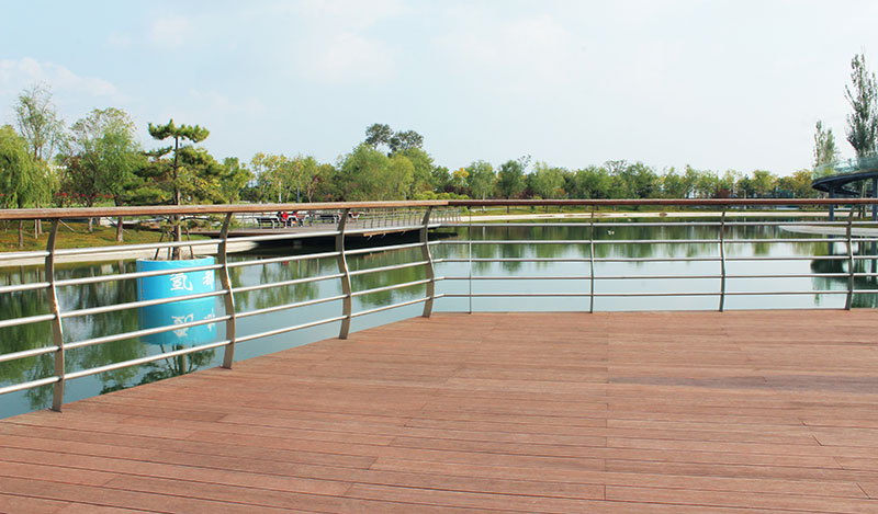 親水竹木平臺
